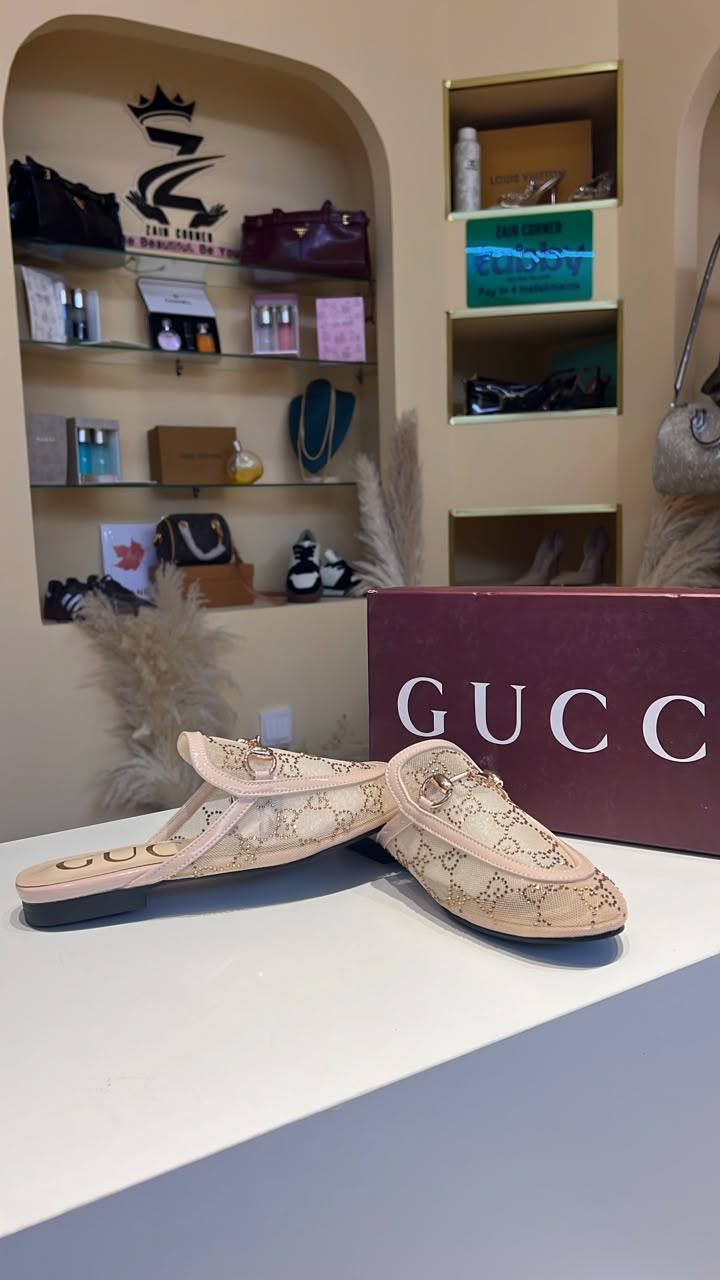 Gucci

110 dhs
36-41

Zain21
♥️♥️♥️