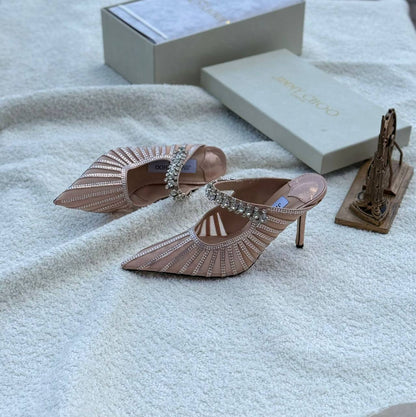 New. Jimmy choo heel
  Size  .  36.  to 41

125 dhs💓

Zain80
♥️♥️♥️