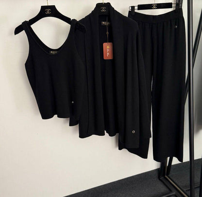 LORO PIANA
Women’s 3pc Set
Master Quality 
SMLXL 
630 dhs❣️

Zain276
♥️♥️♥️