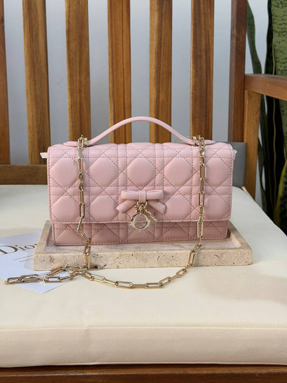 DIOR💫
Super Master Quality ⚡️
Original Packing 🎁
Size 21CM📏

For Price 👇 WhatsApp✅
0568585901 
0507557372
0552275751 Owner Zain 👌

Zain321
♥️♥️♥️