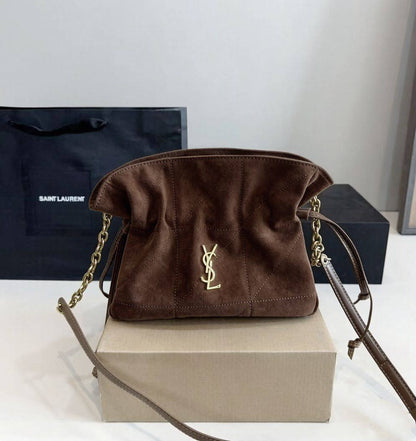 YSL
 SMALL SIZE 
WITH BOX 
90 dhs✅

Zain295
♥️♥️♥️
