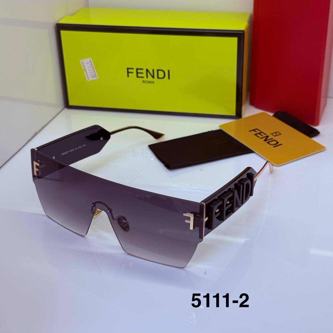 SUNGLASSES 🕶️
GOOD QUALITY 

50 dhs✅

WITHBOX
🎁🎁🎁

Zain40
♥️♥️♥️