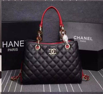 Chanel 
Good Quality 
110 dhs❣️

Zain250
♥️♥️♥️