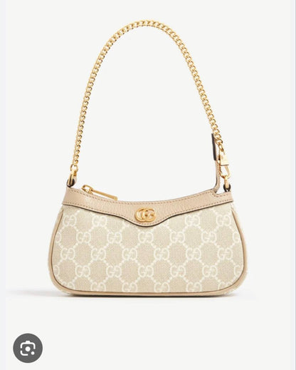 Gucci

withbox 
🎁🎁🎁

85 dhs✅

Zain143
♥️♥️♥️