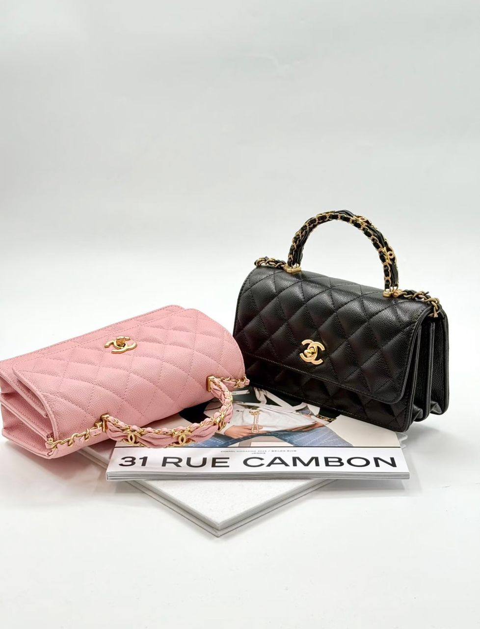 Chanel
100 dhs✅
SIZE：24cm
Good quality

Zain35
♥️♥️♥️