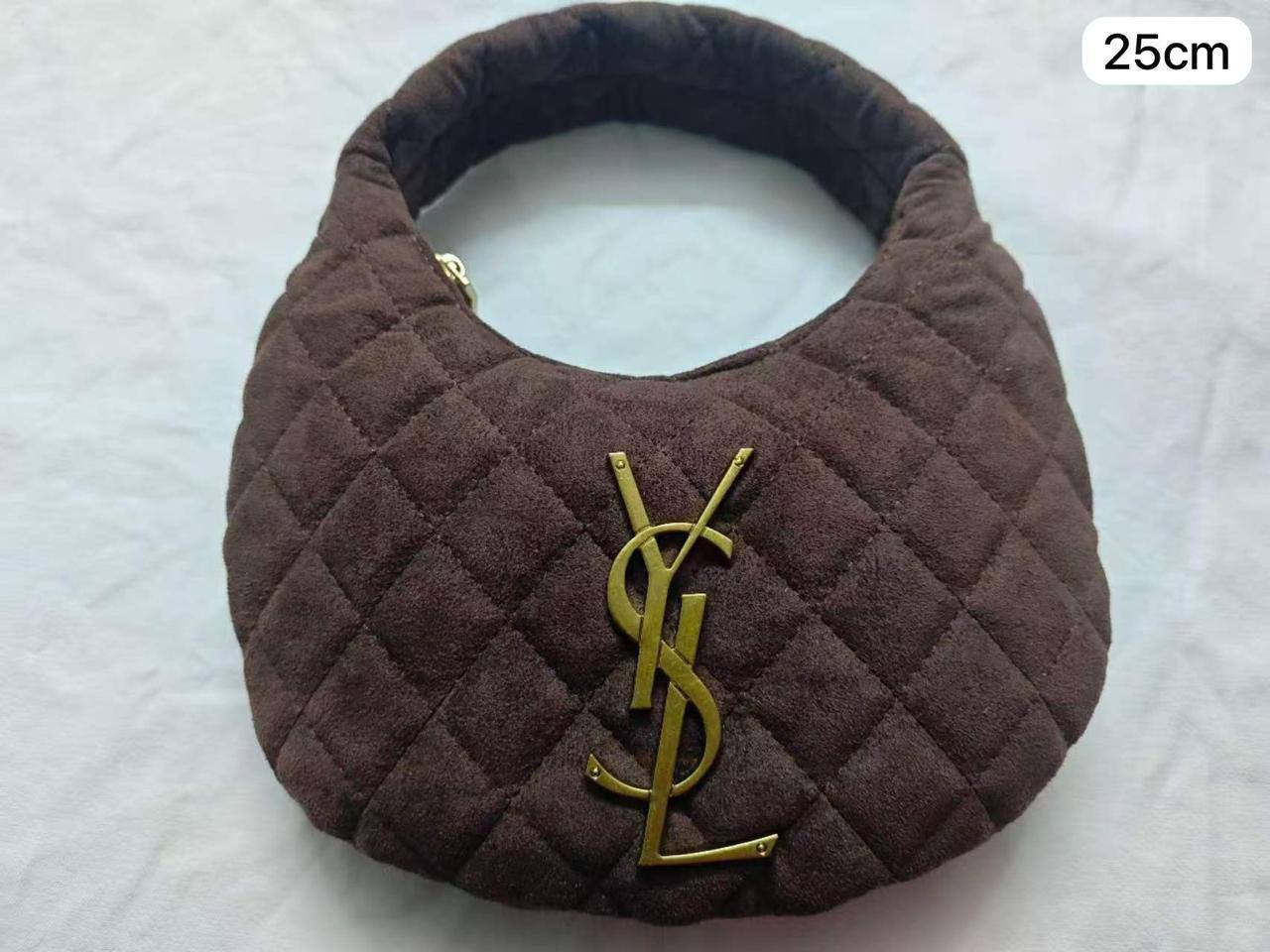 💝 YSL Icarino
1️⃣ First quality +🎁
Size : 25 * 17 cm
90 dhs🗽

with box 🎁

Zain115
♥️♥️♥️