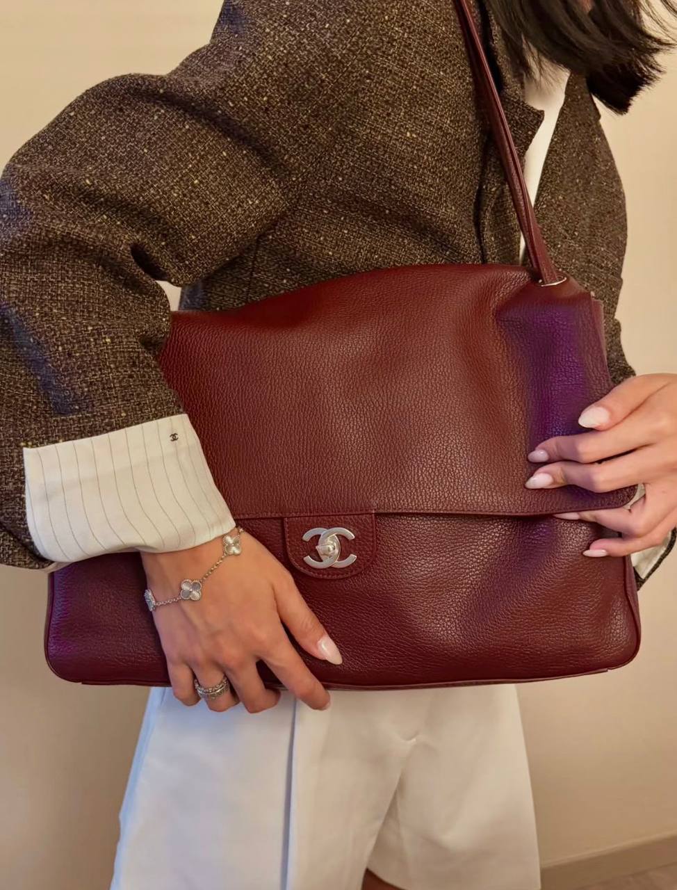 CHANEL 
COPY ONE 
38cm , 
230 dhs✅

Zain39
♥️♥️♥️