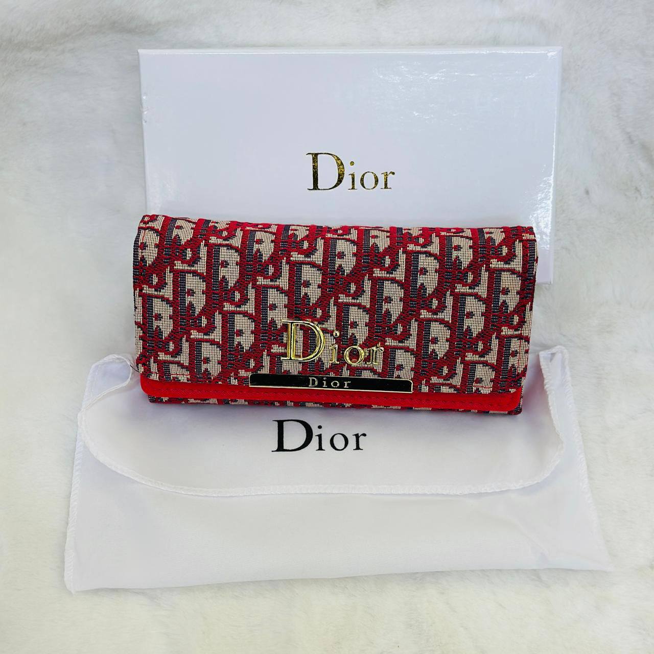 Wallets
35 dhs✅

Zain40
♥️♥️♥️