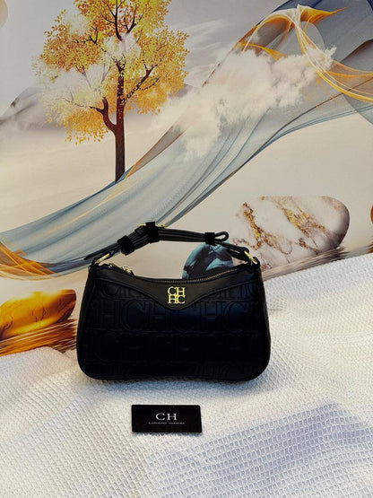 CHCH

Best quality 

with box
95 dhs🇦🇪🇦🇪

size 24CM

Zain290
♥️♥️♥️