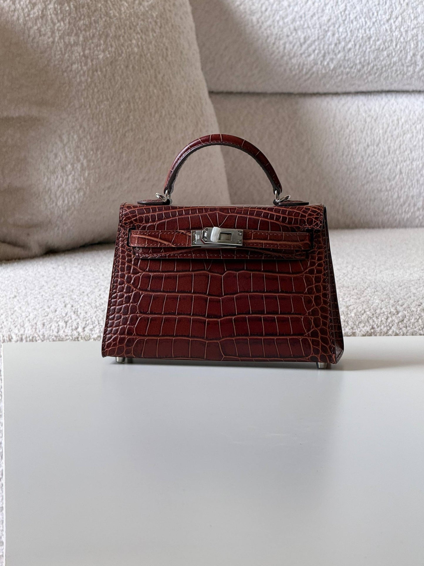 Hermes

minikelly 19cm💕

master quality😍

with box❤️
🎁🎁🎁

550 dhs❣️

Zain52
♥️♥️♥️