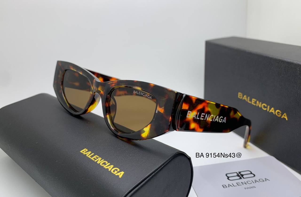 Balenciaga
Tiffany
70 dhs✅

Zain126
♥️♥️♥️
