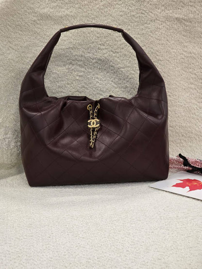 Chanel
Master
         With Box
🎁🎁🎁

260 dhs👑

Zain131
♥️♥️♥️