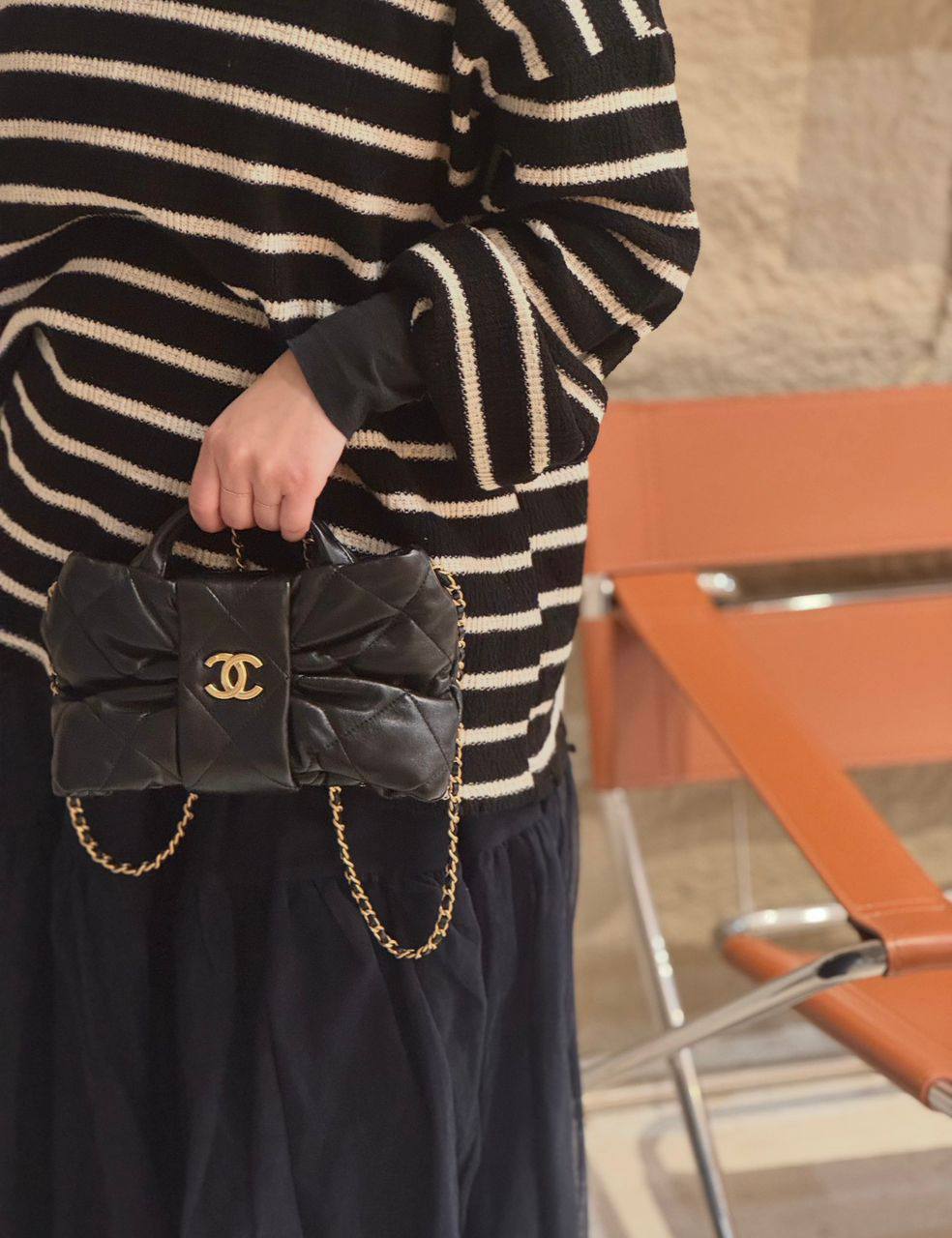 Chanel
100 dhs💓
SIZE：26cm

Zain35
♥️♥️♥️