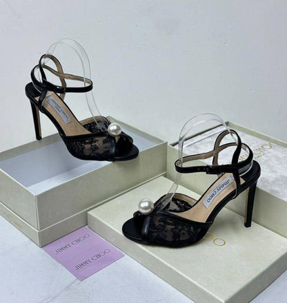 Jimmy Choo
 👡👡 𝟗𝐂𝐌 
𝐇𝐢𝐠𝐡 𝐪𝐮𝐚𝐥𝐢𝐭𝐲 💯 
𝐒𝐢𝐳𝐞 𝟑𝟔-𝟑𝟕-𝟑𝟖-𝟒𝟎-𝟒𝟏  
120 dhs🇦🇪🇦🇪

Zain21
♥️♥️♥️