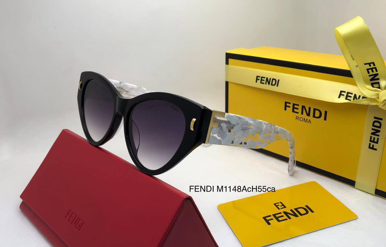 Fendi
master quality 
180 dhs💓

Zain126