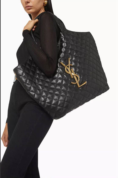 YSL

100 dhs🇦🇪

Zain35
♥️♥️♥️