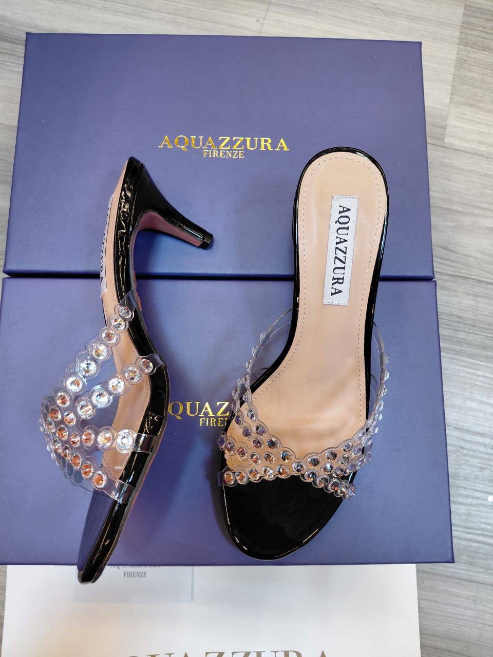 Aquazzura
Good Quality
Size 36 To 41
120 dhs✅

Zain120
♥️♥️♥️