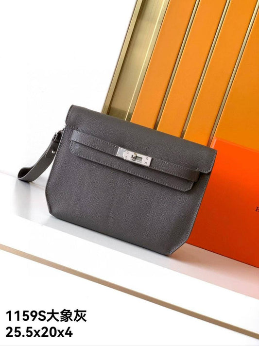 Hermes
Master
340 dhs🪙🌨️

Zain153
♥️♥️♥️