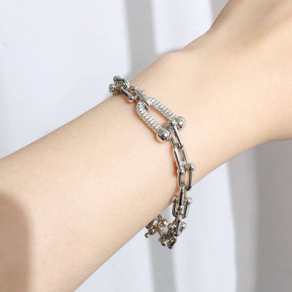 Tiffany ❤️‍🔥*
Bracelet 💥
Master quality 💯
With normal boxes 📦 
55 dhs💓
With master box 🗃️ 
90 dhs💓

Zain216
♥️♥️♥️