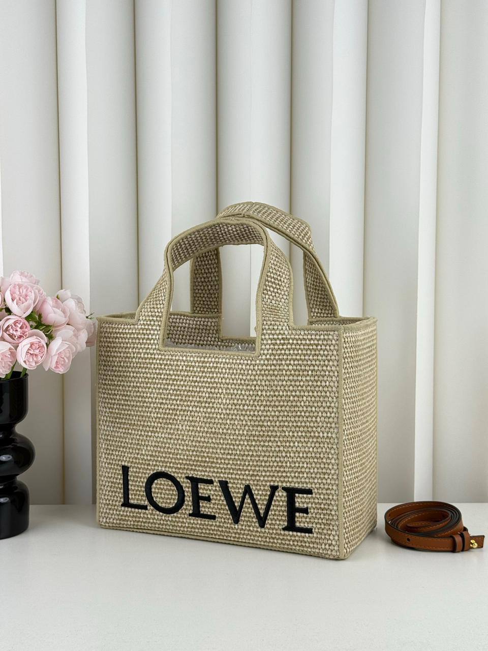 Loewe
Master🌺🌺
240 dhs💓
Small

Zain141
♥️♥️♥️