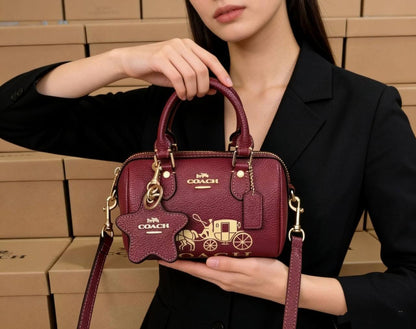 COACH 

COPY ONE 
NEW CAME 

WITH BOX 
🎁🎁🎁

120 dhs✅
20cm

Zain39
♥️♥️♥️