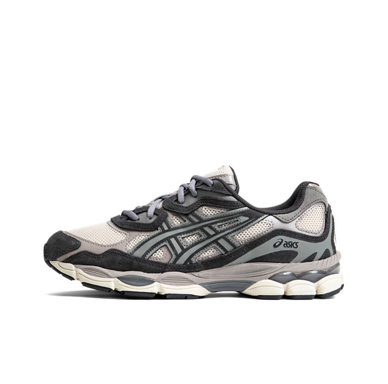 ASICS NYC ‘Black green’💚
Size 36-45 AVAILABLE 🤩
230 dhs🪙🖤

Zain242
♥️♥️♥️