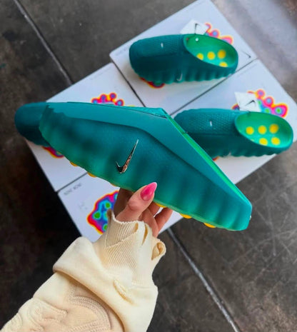 Nike Mind 001 Slide Geode Teal Light Menta ，
Size 36-47 ，
230 dhs💓

Zain18
♥️♥️♥️