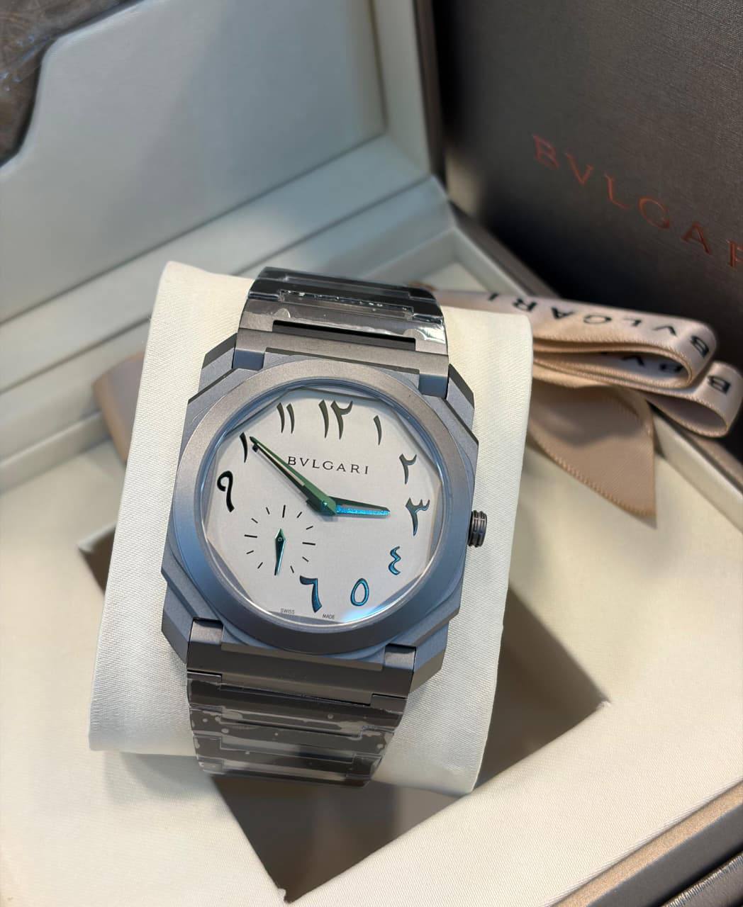 Bvlgari 

super slim watch for men good quality 

350 dhs💓

Zain59
♥️♥️♥️