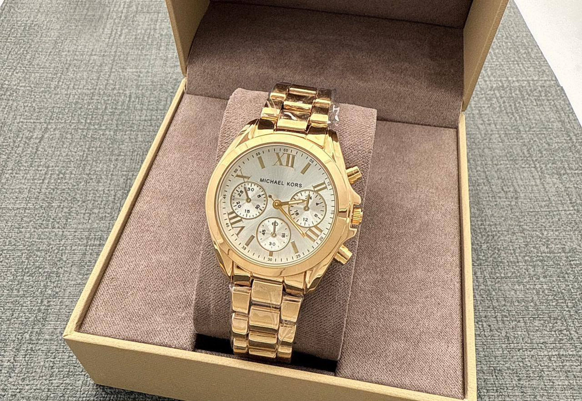 Mk ladies 

1 ps
45 dhs🇦🇪🇦🇪

Zain45
♥️♥️♥️