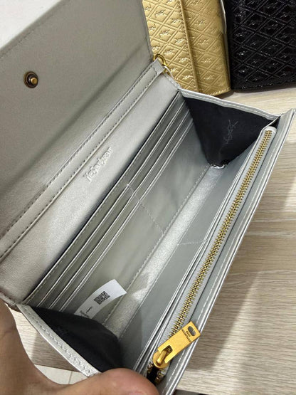 YSL
90 dhs🪙🌺 
high quality 

With box 
🎁🎁🎁

21cm

Zain26
♥️♥️♥️