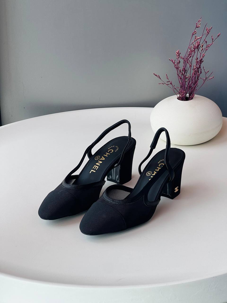 Chanel 🧶
Size 36-41
_Super master high quality_🪡
450 dhs✅

Zain176
♥️♥️♥️