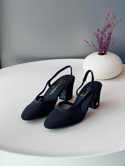 Chanel 🧶
Size 36-41
_Super master high quality_🪡
450 dhs✅

Zain176
♥️♥️♥️