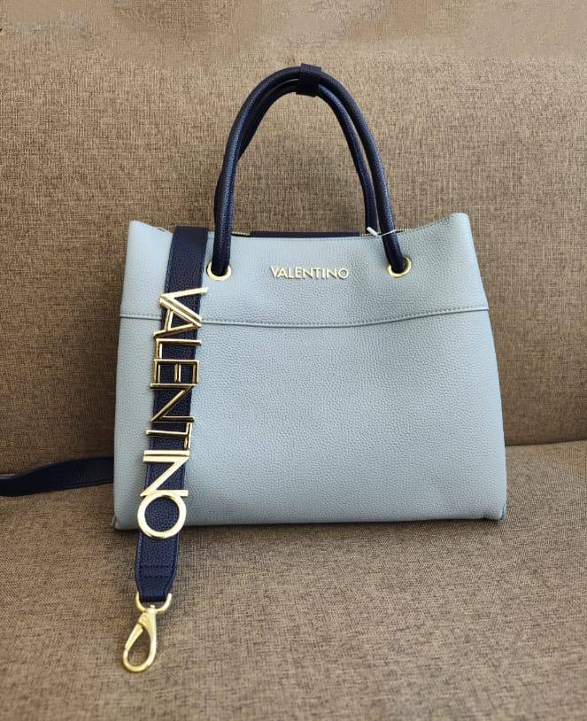 Valentino
125 dhs❣️
size36*17*27cm
New models

Zain26
♥️♥️♥️