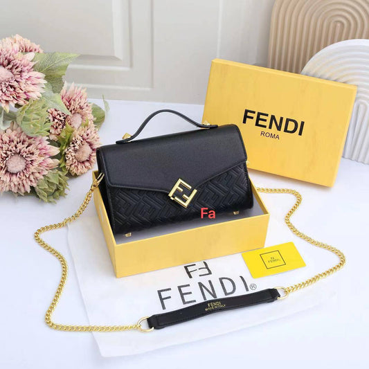 Brand nice design

1️⃣ First quality +🎁
Size : 23 * 14 cm
80 dhs🪙💚
with 🎁

Zain115
♥️♥️♥️