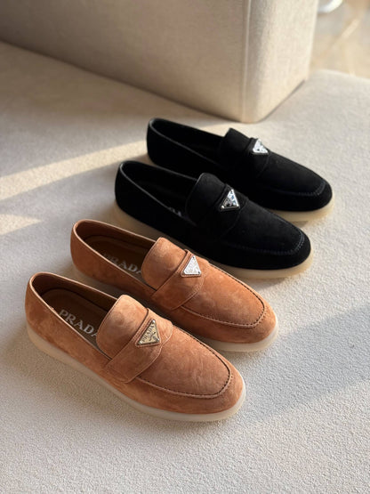 Prada

QUALITY: SUPER MASTER

SIZE:36 TO 41🥰
420 dhs🇦🇪🇦🇪

Zain319
♥️♥️♥️