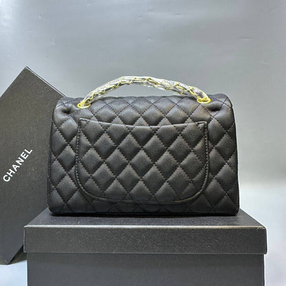 CHANEL
 GOOD QUALITY 
WITH BOX
125 dhs🇦🇪

Zain39
💓💓💓