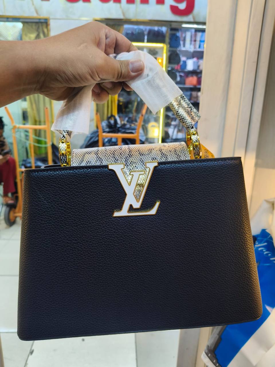 LV Master
For Price 👇 WTSP Text Zain 0568585901

Zain10
♥️♥️♥️