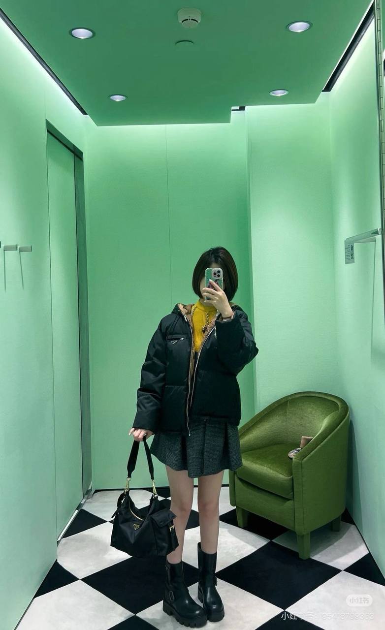 *New collections 💕💕 
310 dhs🪙💚
*good  quality  
*Sizes:S M L * 
*AVAILABL winter jacket

Zain231
♥️♥️♥️