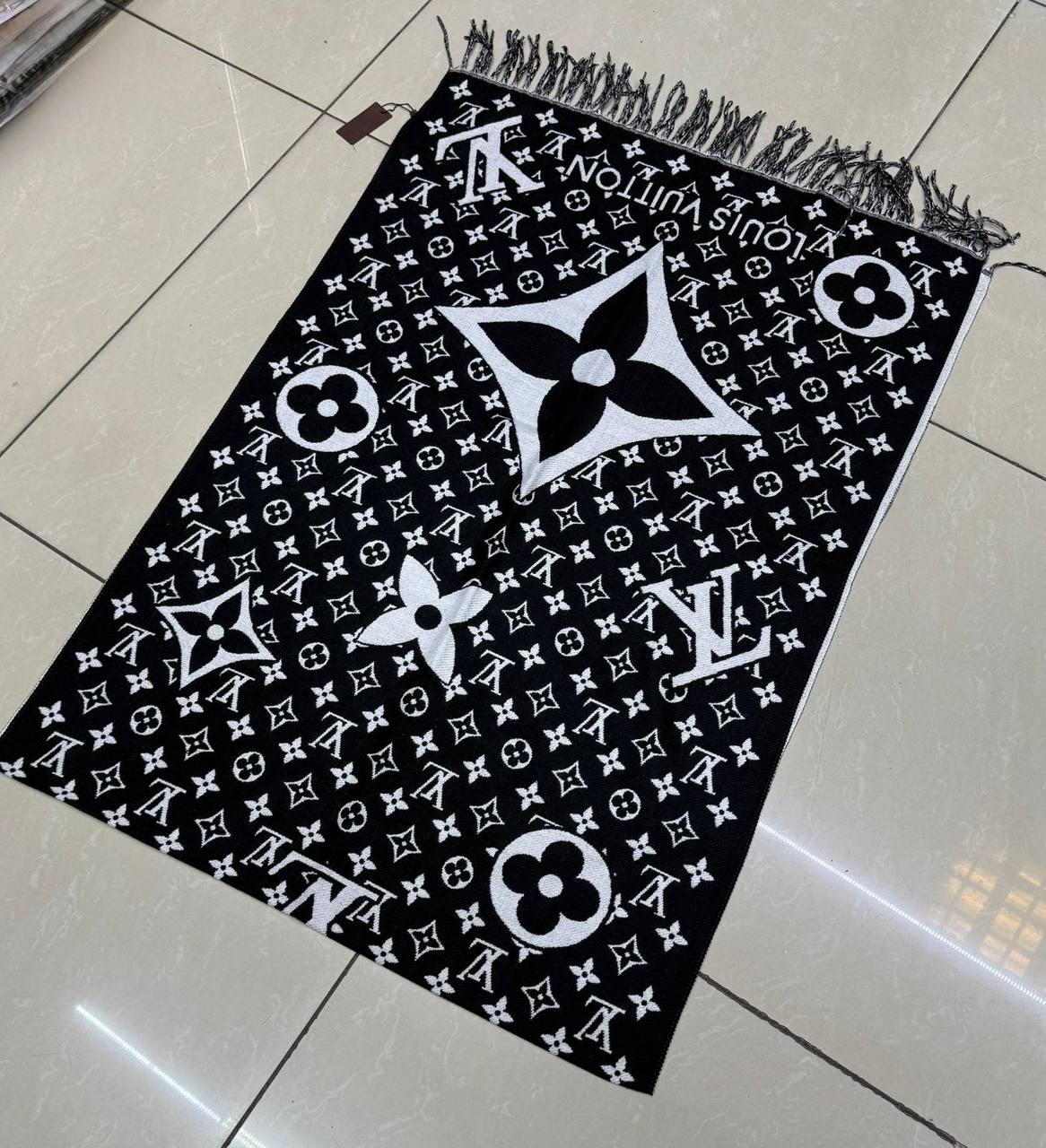 Winter scarf 
45 dhs🪙🌨️

Zain93
♥️♥️♥️