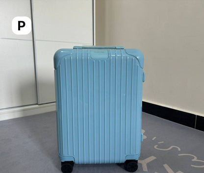 Rimowa Essential 
Travel Bags
master quality 
450 dhs✅

Zain295
♥️♥️♥️