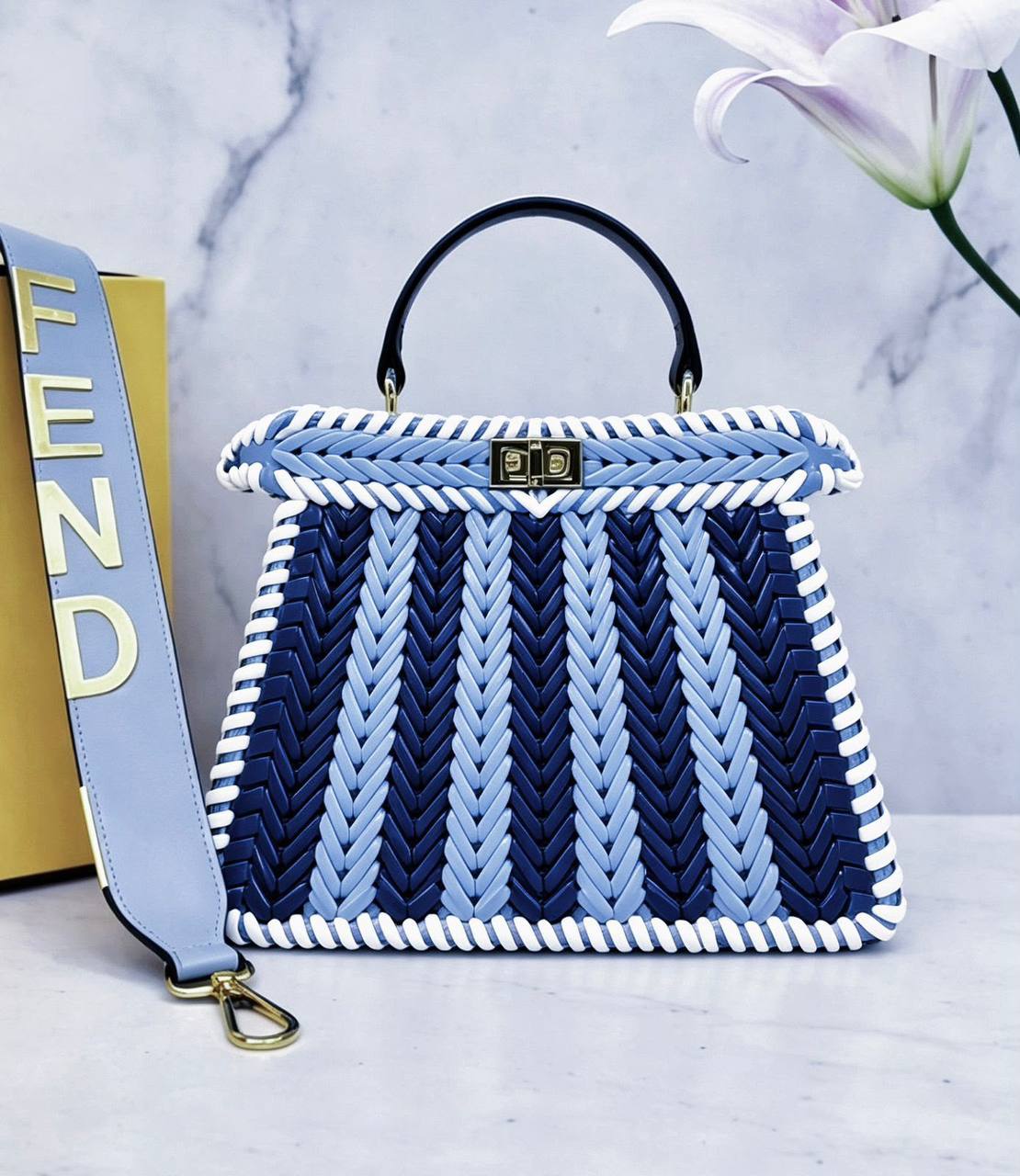 FENDI COPY ONE NEW CAME 
210 dhs🇦🇪🇦🇪

Zain295
♥️♥️♥️