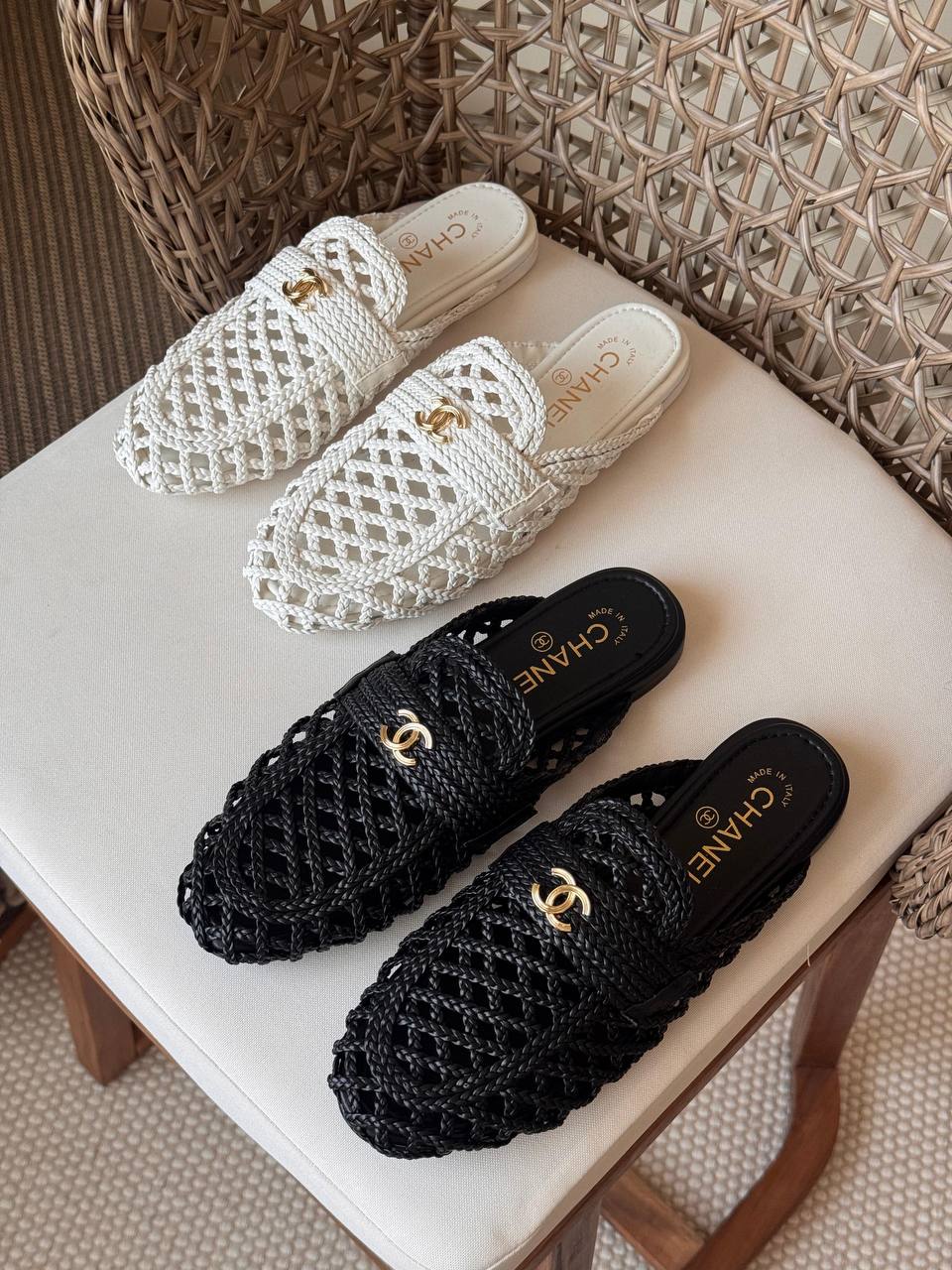 CHANEL 🤍
🤩Available new 😍😍
Size: 36 to 41
Super master quality
450 dhs✅

Zain198
♥️♥️♥️