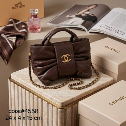 CHANEL ᴍɪɴɪ ʙᴏᴡ
sʜɪɴʏ ʟᴀᴍʙsᴋɪɴ ᴍᴀᴛᴇʀɪᴀʟ
ɢᴏʟᴅ ʜᴀʀᴅᴡᴀʀᴇ
ɢᴏʟᴅ ᴄʜᴀɪɴ ʙᴇʟᴛ sᴛʀᴀᴘ
sɪᴢᴇ : 24 cm

75 dhs✅

Zain31
♥️♥️♥️
