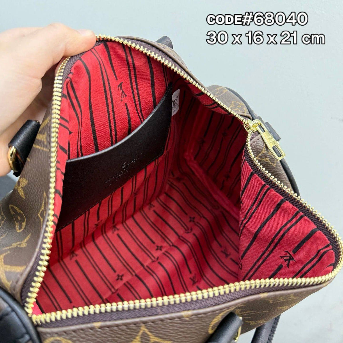 LOUIS VUITTON
sᴘᴇᴇᴅʏ ʙᴀɴᴅᴏᴜʟɪᴇ̀ʀᴇ
ɪɴ sɪɢɴᴀᴛᴜʀᴇ ᴍᴏɴᴏɢʀᴀᴍ
ᴄᴏᴡʜɪᴇ ʟᴇᴀᴛʜᴇʀ ᴛʀɪᴍ
ᴡɪᴛʜ ʟᴏɴɢ ʙᴇʟᴛ sᴛʀᴀᴘ
sɪᴢᴇ : 31 cm

80 dhs

ɢᴏᴏᴅ ǫᴜᴀʟɪᴛʏ ᴍᴀᴛᴇʀɪᴀʟ
Zain31