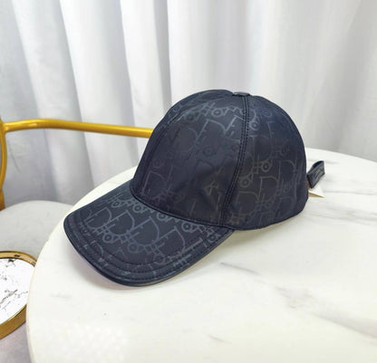 LV - Fendi - Dior - Hermes
Cap Master
135 dhs🪙💚

Zain33
♥️♥️♥️