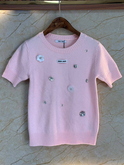 MIU MIU
Women’s Tshirt
Master Quality 
SML
280 dhs💚

Zain276
♥️♥️♥️