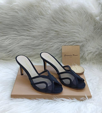 GianVito Rossi
QUALITY…master🤗
SIZE  ……… 36-42🥳
350 dhs✅

Zain119
♥️♥️♥️