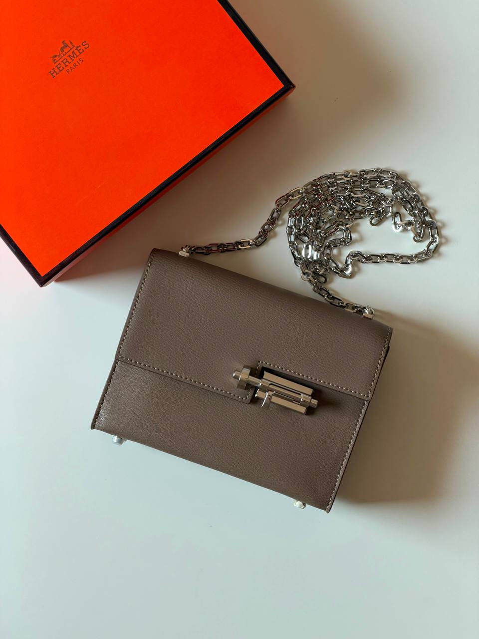 Hermes verro 18cm💕master quality😍with box❤️
360 dhs🇦🇪🇦🇪

Zain52
♥️♥️♥️