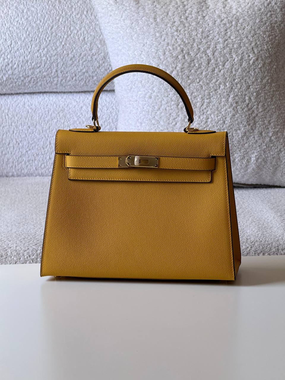 Hermes
kelly epsom 28cm💥Master quality ✅

with box📦
🎁🎁🎁

420 dhs💓

Zain52
♥️♥️♥️