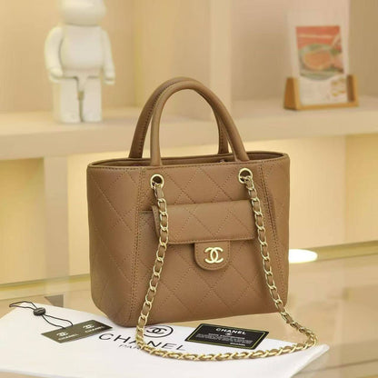 Chanel

100 dhs🇦🇪🇦🇪

Size25cm

Zain219
♥️♥️♥️